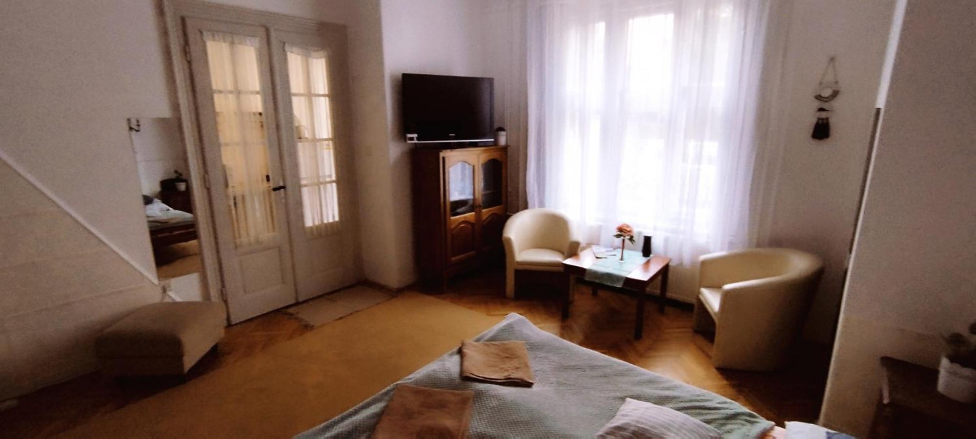 Rakoczi Guesthouse Мишкольц Экстерьер фото
