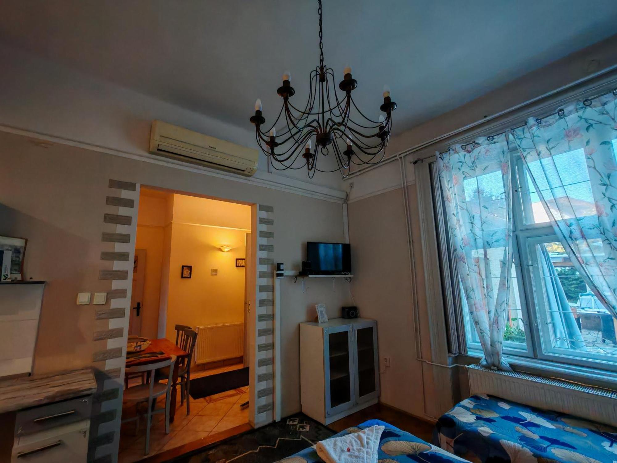Rakoczi Guesthouse Мишкольц Экстерьер фото